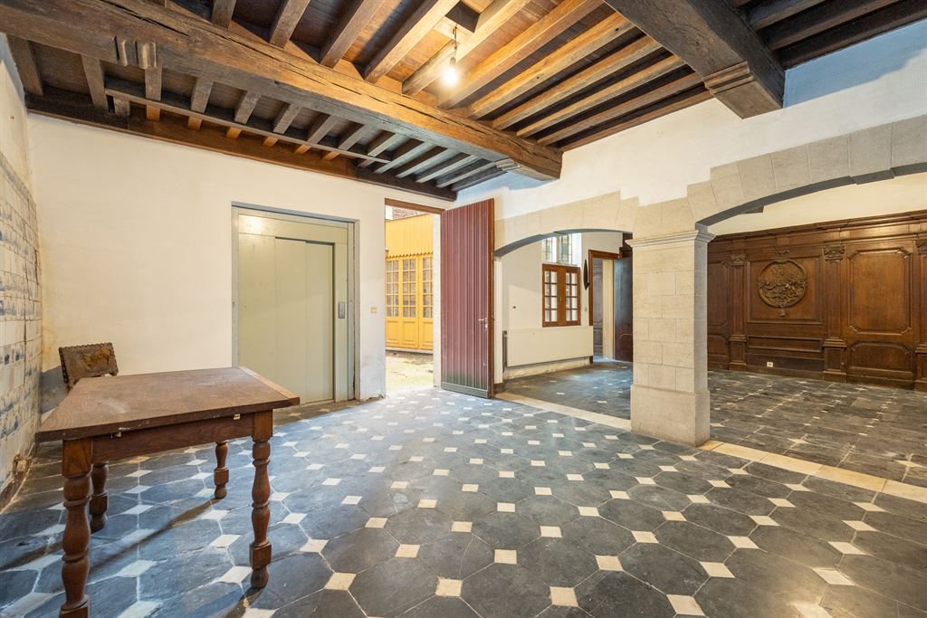  Uniek, karaktervol 16e eeuws gebouw in hartje centrum - foto 5