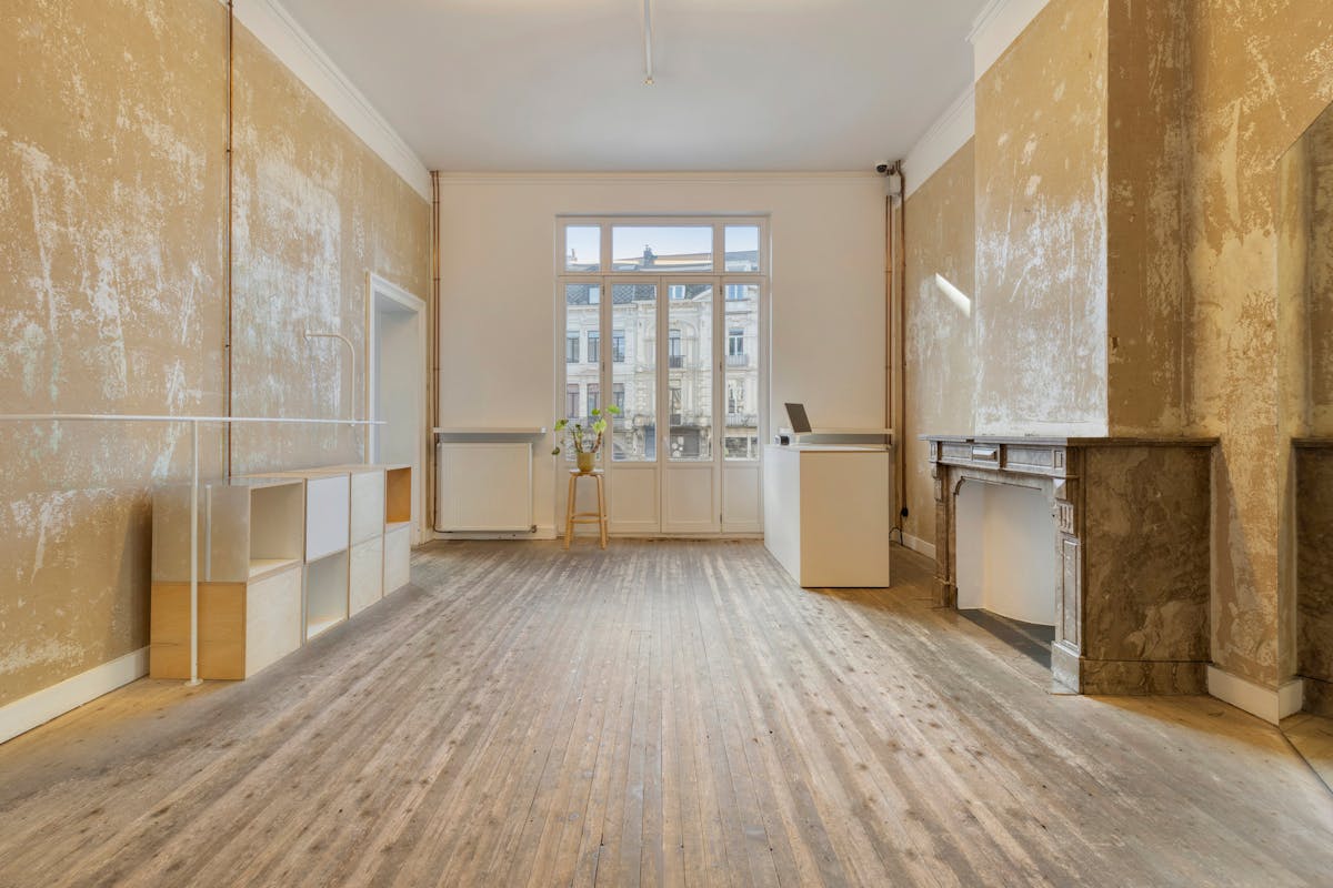 Beautiful commercial property (500 m²) for rent in the heart of Ghent - photo 4