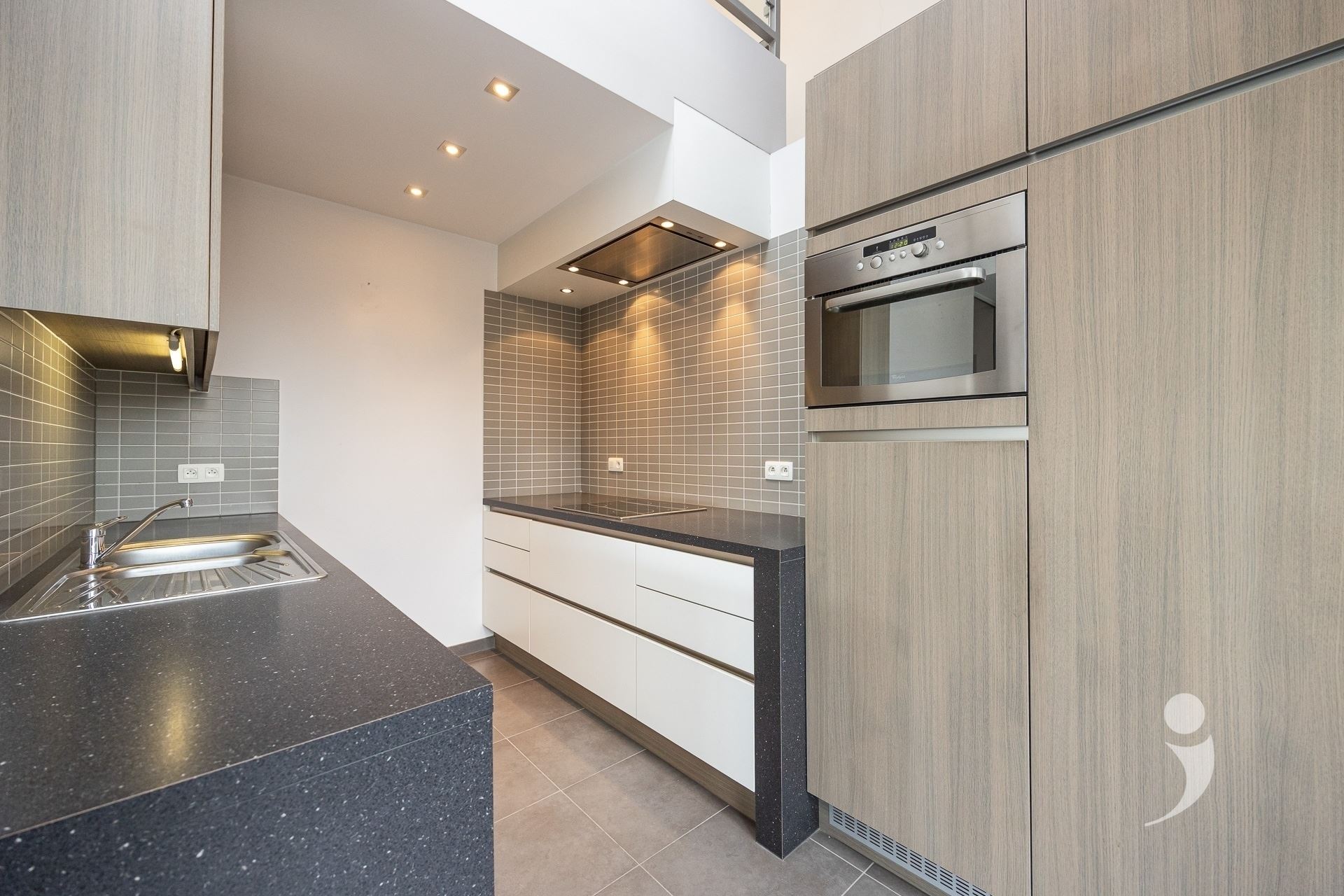 Zeer ruim duplexappartement in hartje Herent! - foto 4