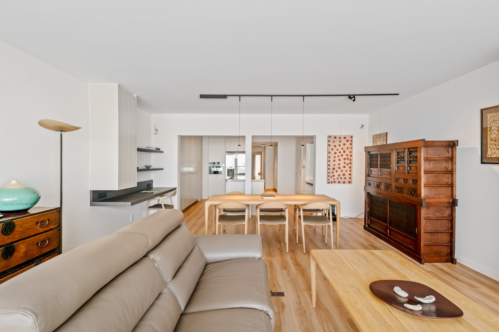 Gemeubeld appartement, in de gerenommeerde residentie “Globe”, prachtig gelegen op de Zeedijk in het Zoute - foto 5