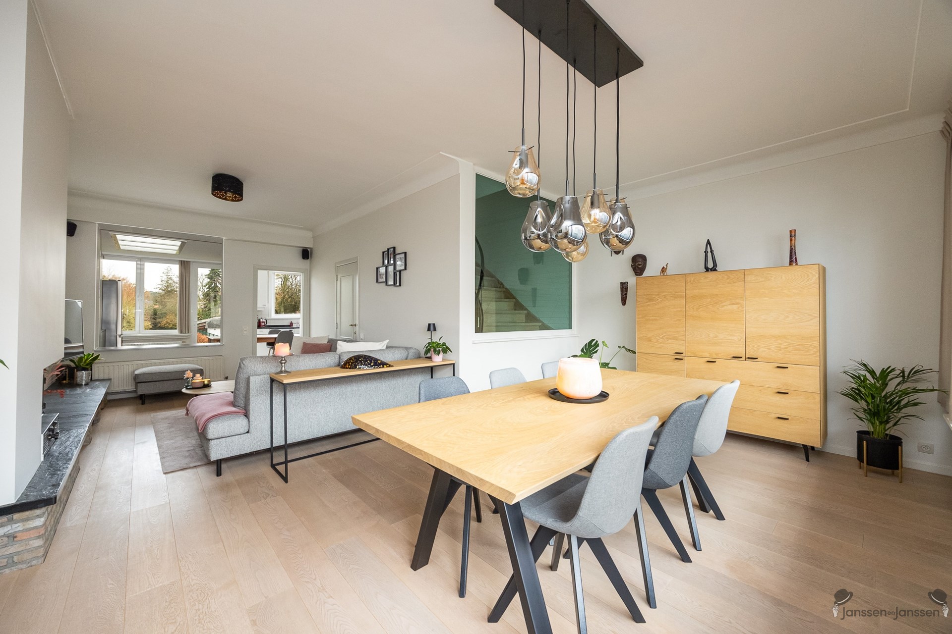 Gezellige woning met 3 slaapkamers en tuin in centrum Brasschaat - foto 1