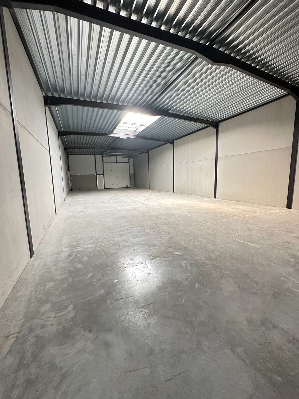 259 m² nieuwbouw KMO-unit met 165 m² kantoren / conciërgewoning te koop - foto 4