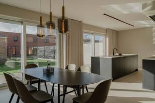 Ontdek deze landelijke kijkwoning (lot 109) in Hooglede op een perceel van 261 m². Deze woning werd volledig ingericht, is nu beschikbaar voor...