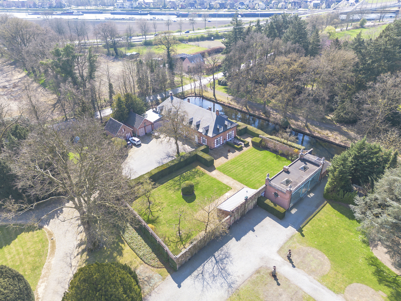 Commercial for rent in Wijnegem - photo 2