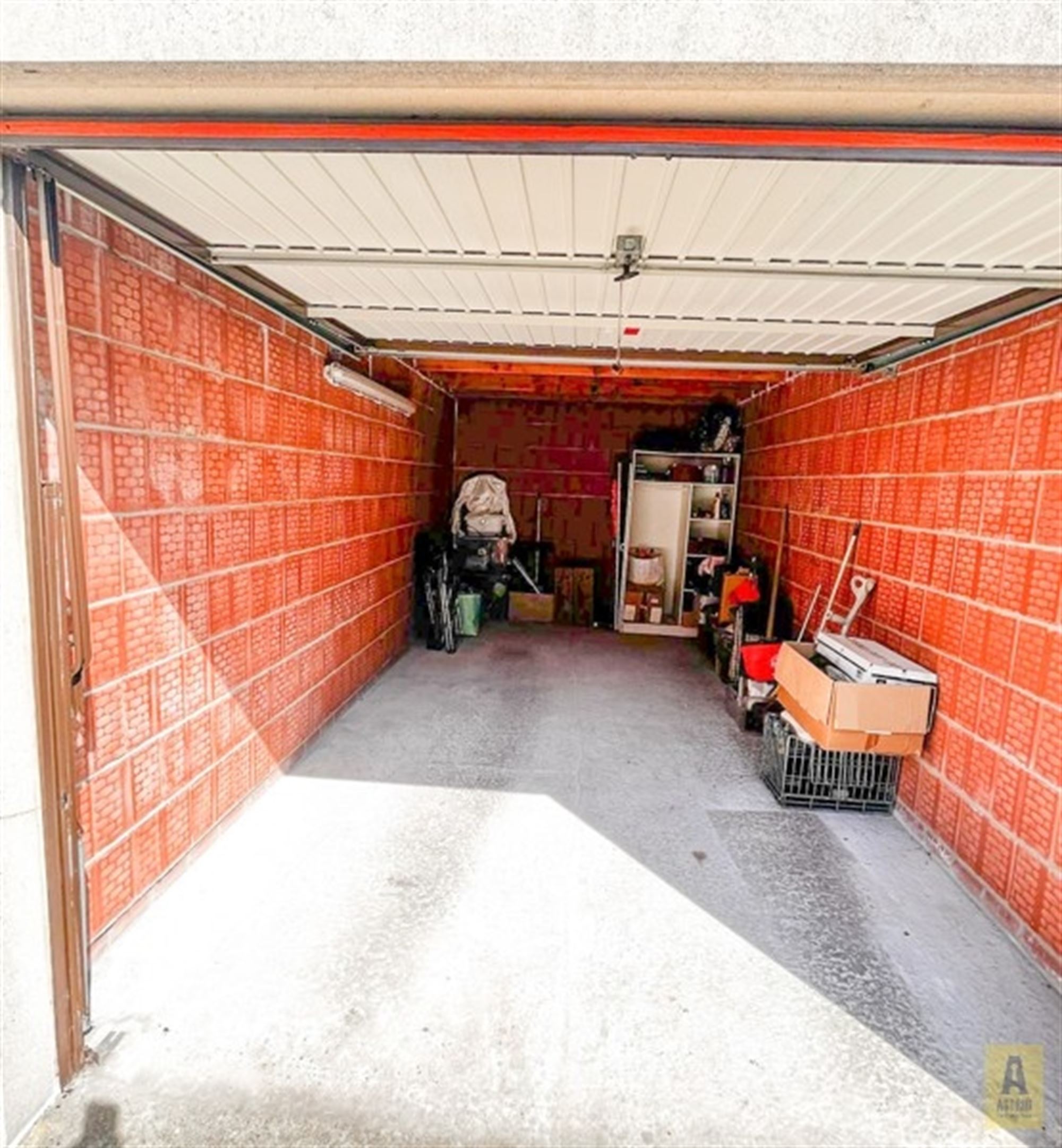 Gelijkvloerse garagebox in centrum Bredene-Duinen! - foto 2