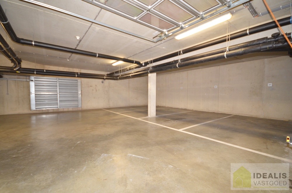 RUIME EN AFGESLOTEN PARKEERPLAATS IN HARTJE PELT ALS ONDERDEEL VAN DE ONDERGRONDSE PARKEERGARAGE FORTE! - foto 4