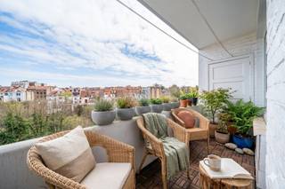 Info : bruxelles.ouest@weinvest.be or +32 2 315 77 22✨ Bright 2-bedroom apartment with terrace – Prime location! ✨Located on the highly sought-after...