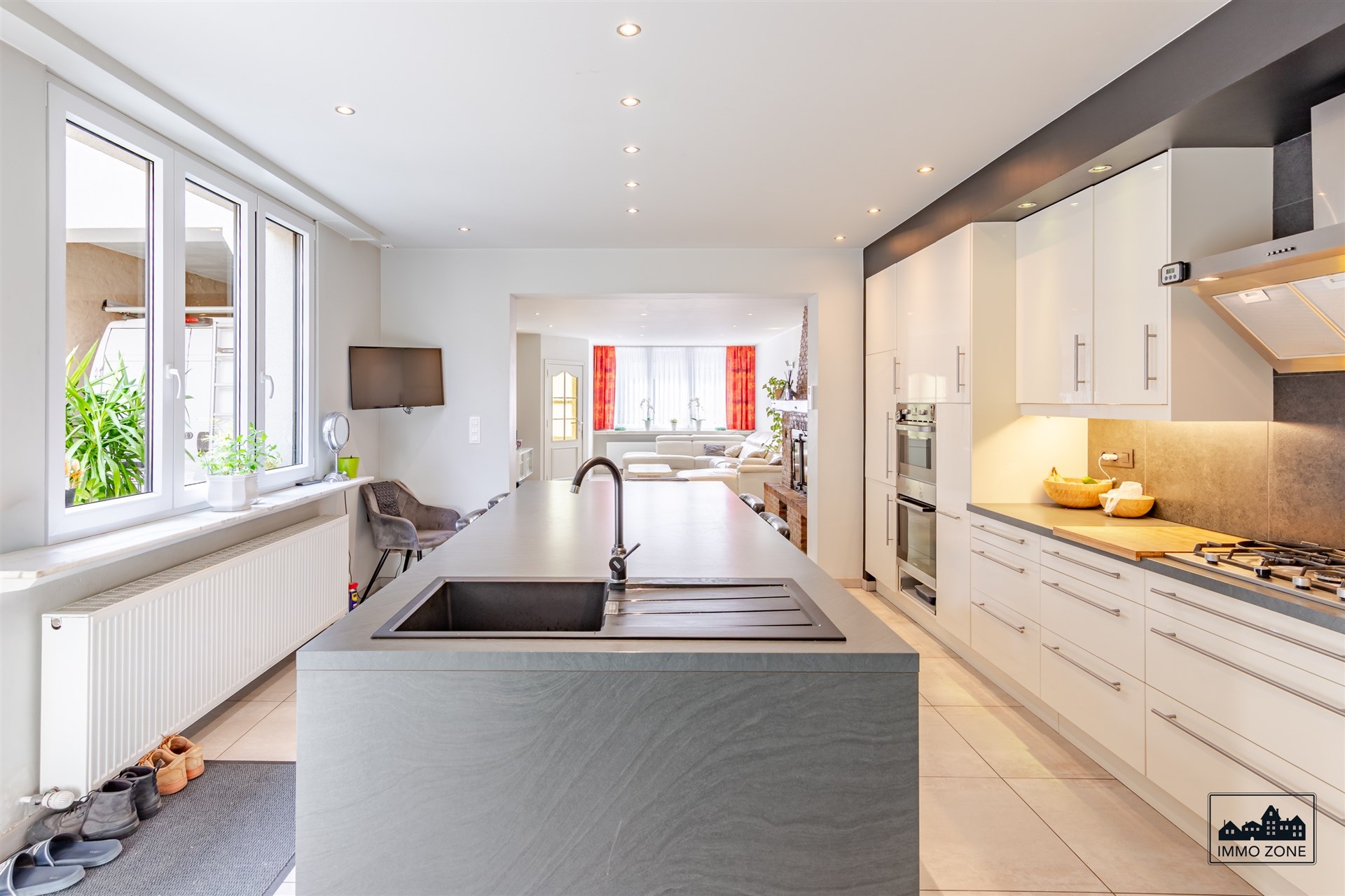 Woning met 4 slaapkamers én magazijn op toplocatie - foto 4