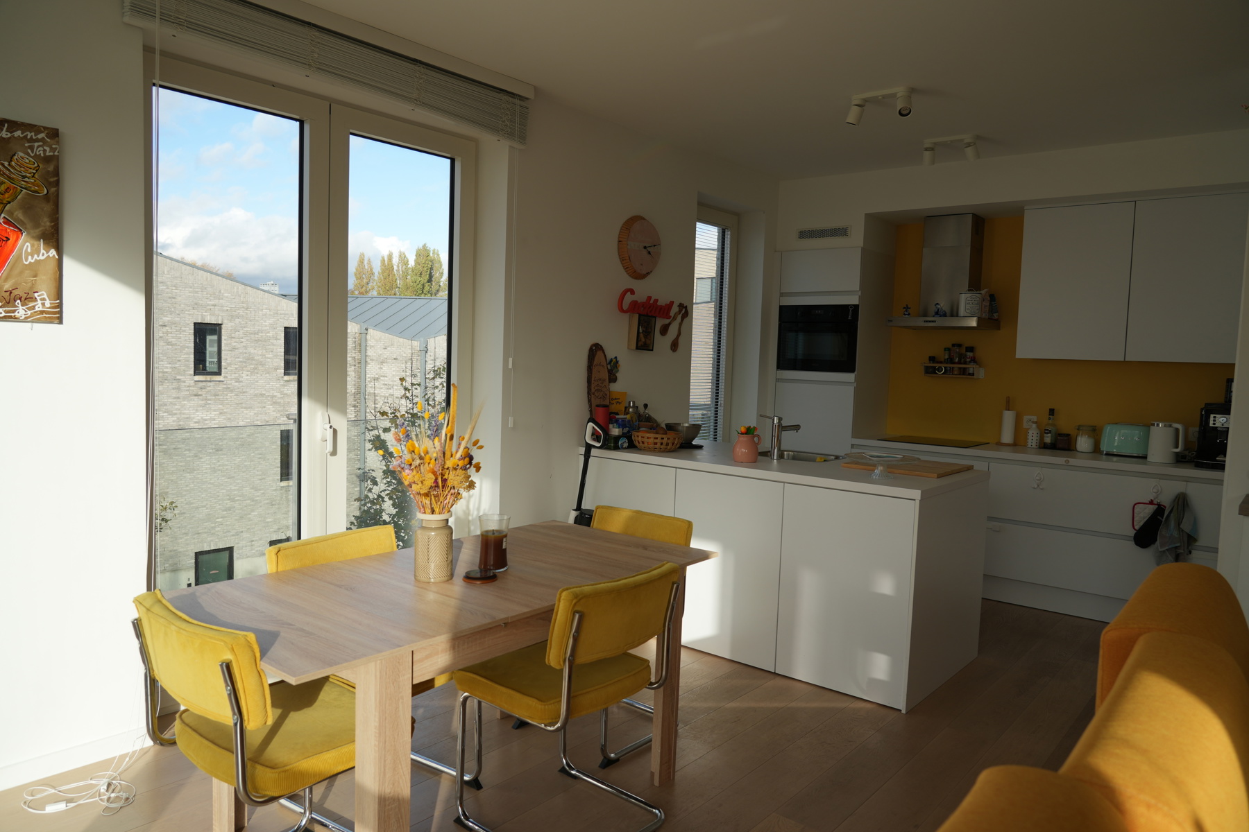 Leuk en fris gemeubeld appartement met parking en berging! - foto 3