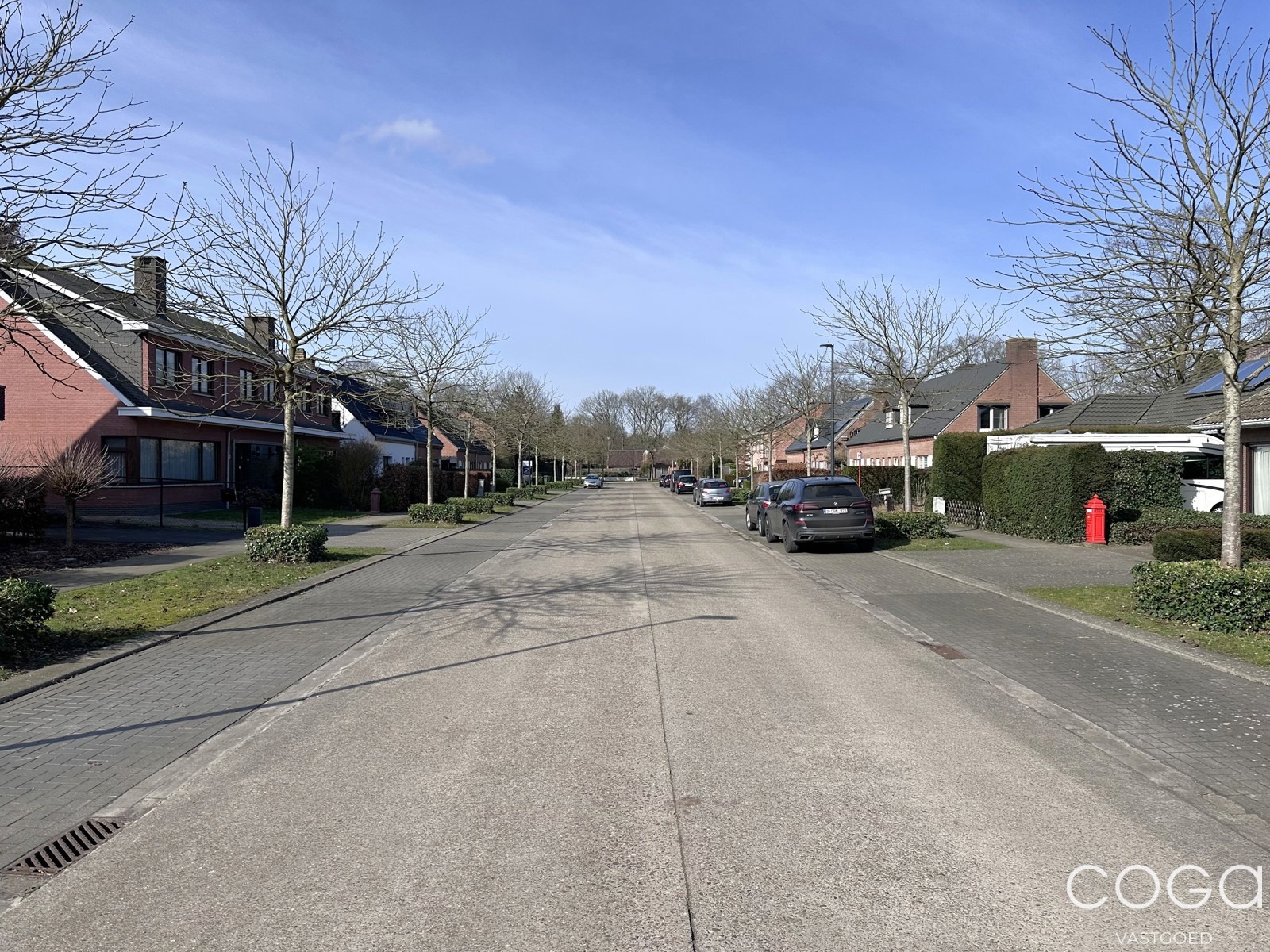 Ruime te renoveren woning met 5 slaapkamers op goede locatie - foto 3