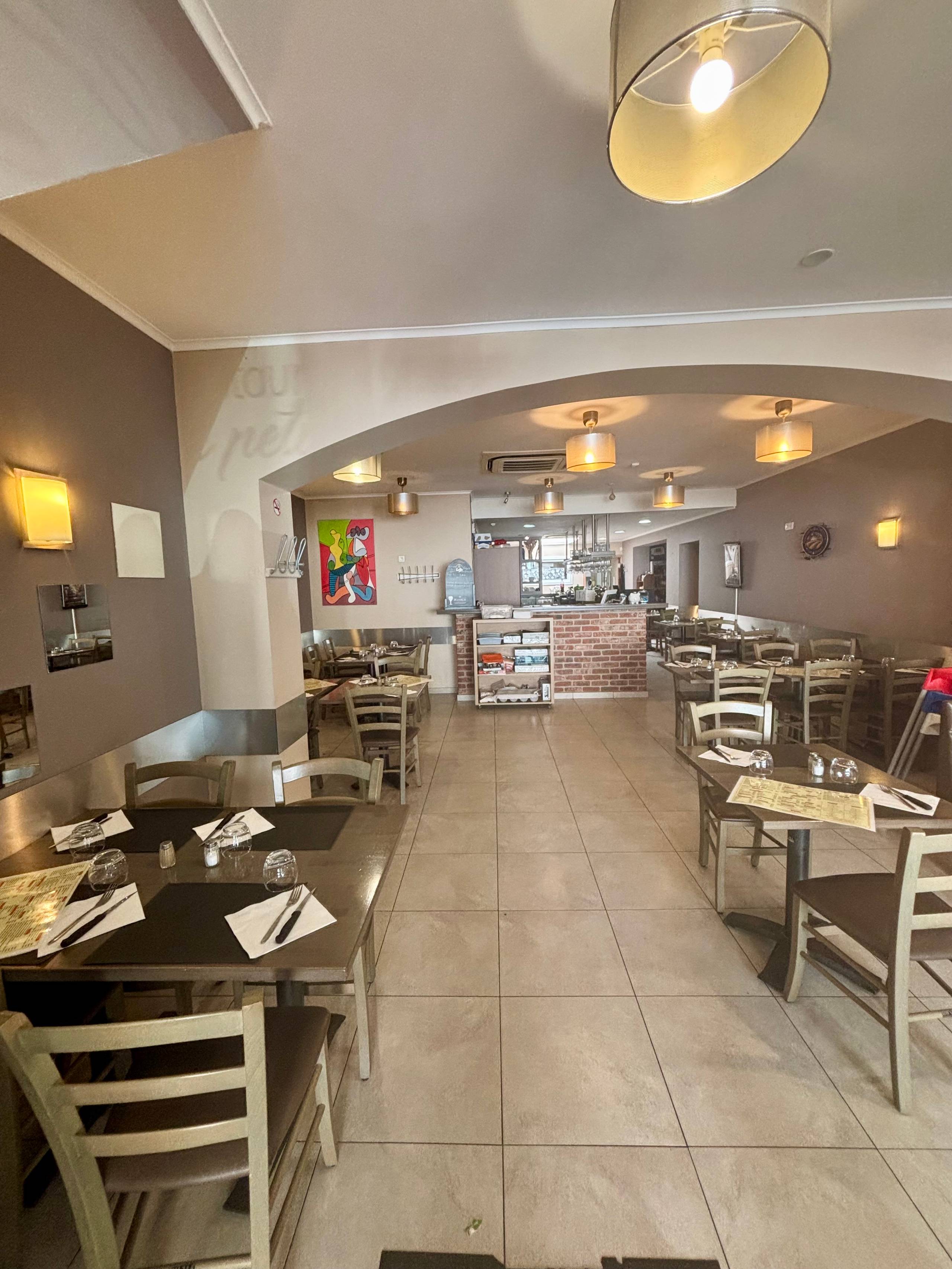 Handelspand met aparte ingang en 2 appartementen in komen - foto 5