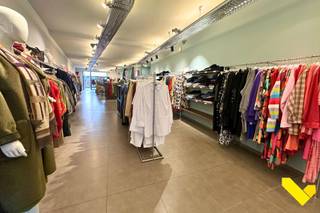 Bent u op zoek naar een top gelegen commerciële ruimte in het hartje van Geel?Dit instapklare handelspand bevindt zich op een boogscheut van de Markt...