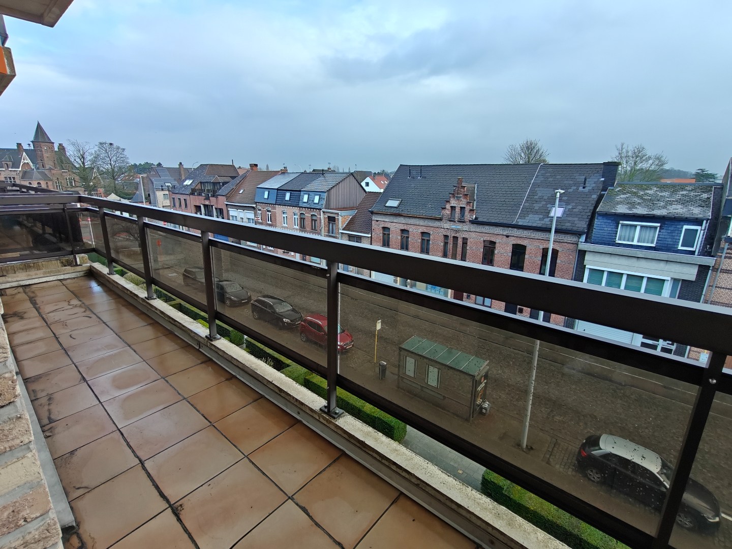 Ruim appartement met terras te Lokeren - foto 5