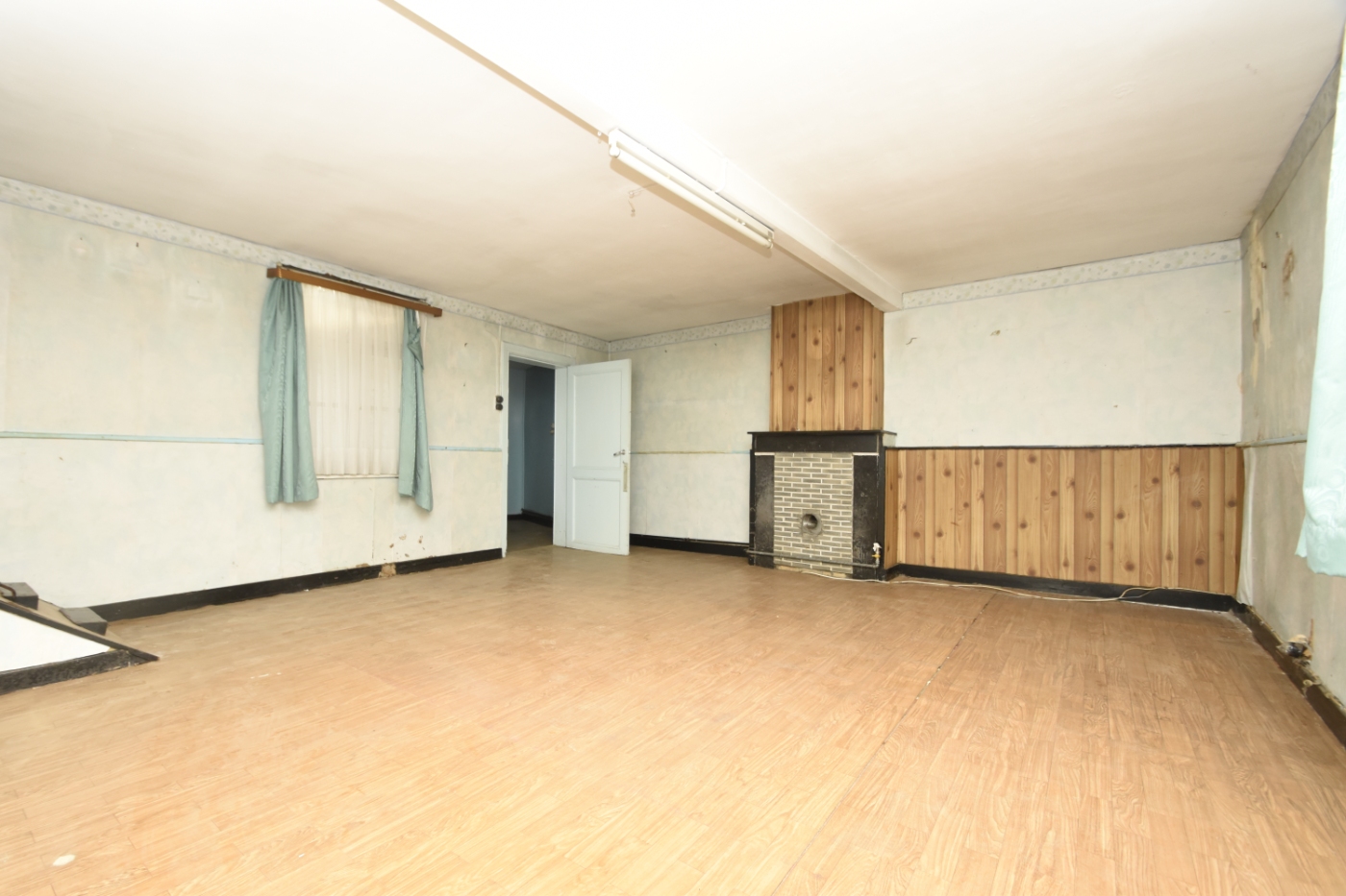 Te renoveren woning of bouwgrond voor open bebouwing in Elversele - foto 2