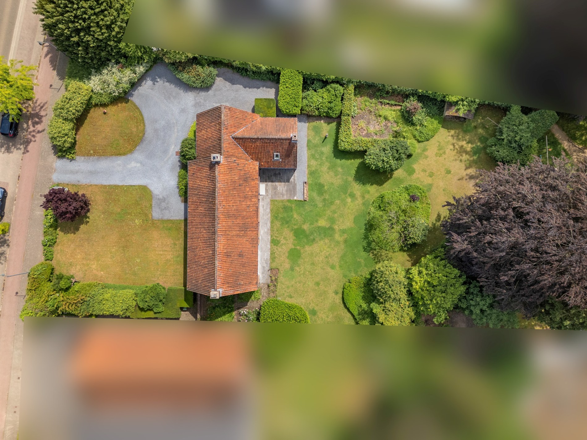 Stijlvolle villa met 6 slaapkamers en grote tuin - foto 5