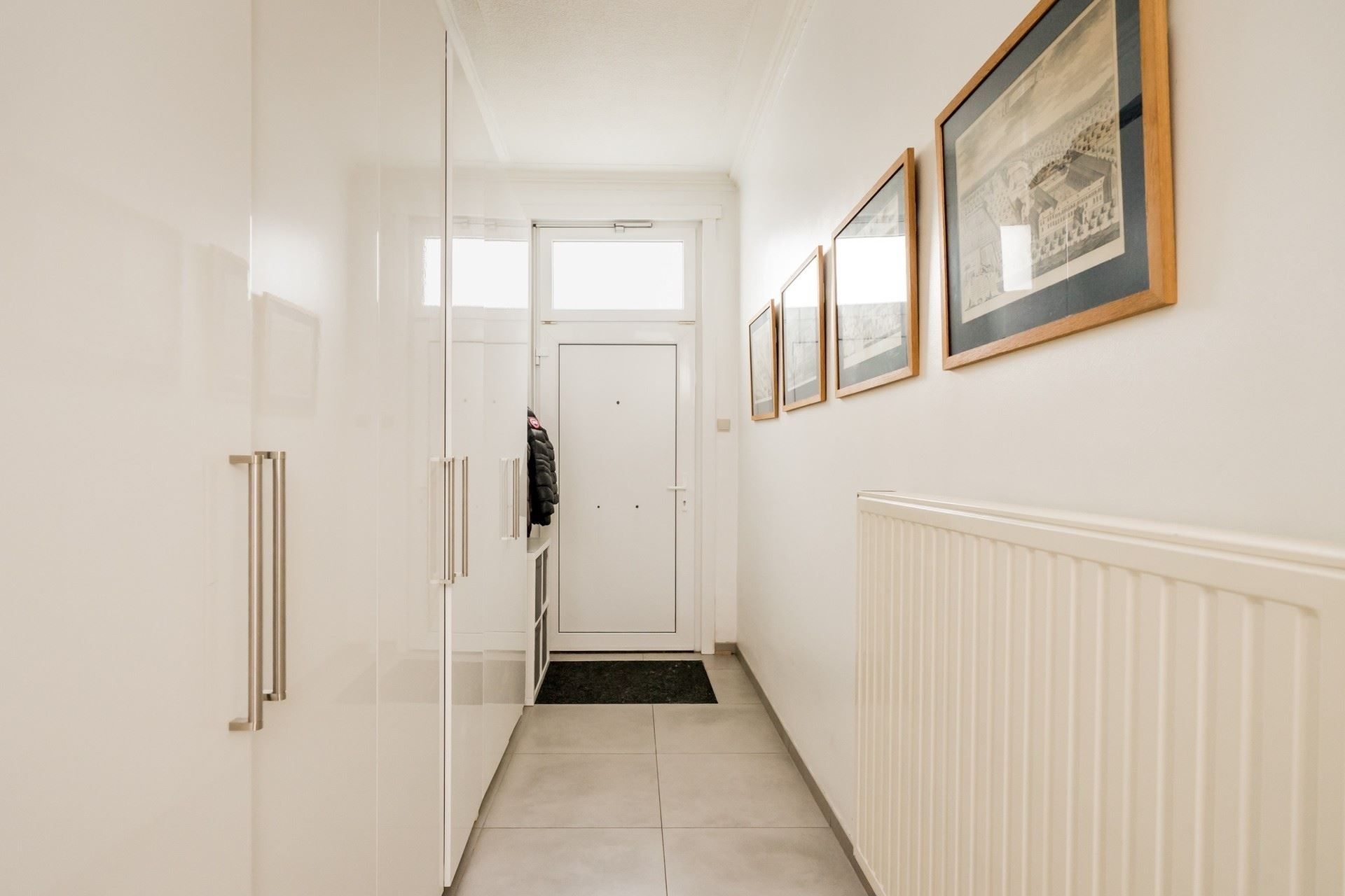 Spacious family home with character and beautiful garden! - photo 5