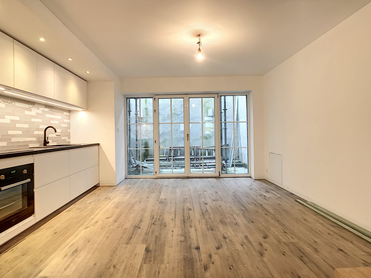 Ruime woning met 3 slaapkamers te huur in hartje Brugge - foto 4