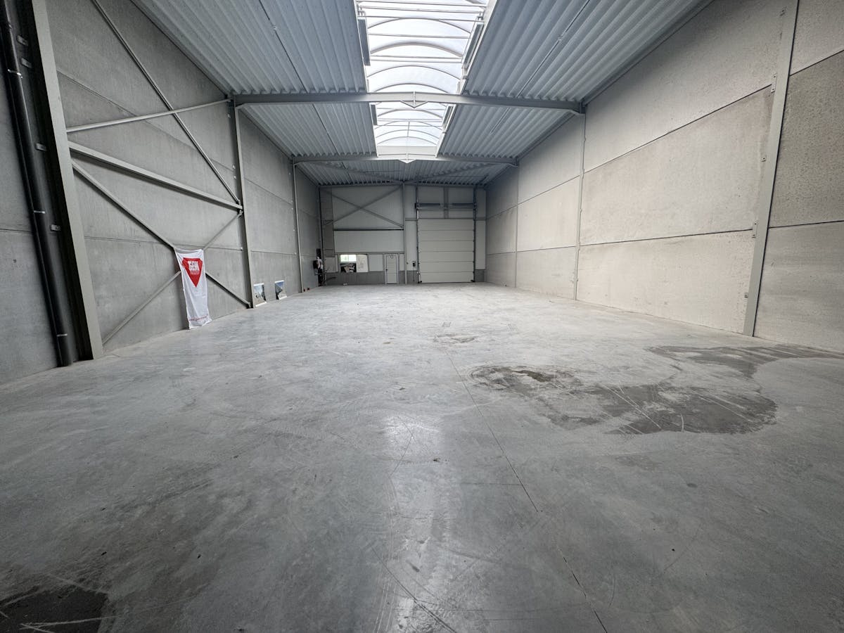 Nieuwbouw KMO-unit (304 m²) te koop - foto 4