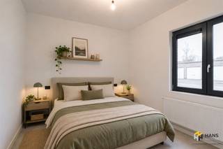 <p><span>On an ideal location in Edegem - quiet yet close to the center - we find this ready-to-use apartment, which is part of a renovated corner building consisting of 6 residential units. The entire property has just been completely renovated and no expense has been spared to finish it to perfection with quality materials. The roof and windows have been renewed and a new condensing boiler has also been installed in each apartment. Furthermore, the electricity is compliant and the facade has been completely renovated. In short: a hassle-free purchase in which you can move in immediately!</span></p><p><span> </span></p><p><span>The apartment has a total area of about 60 m² and has 2 full-size bedrooms. The open kitchen is fully equipped with Siemens appliances and features a composite worktop. The compact bathroom has a shower, sink unit, toilet and towel dryer.</span></p><p><span> </span></p><p><span>Finally, the property has a private basement storage room and bike storage. The meters for water, gas and electricity are separate. Living area 60 m² ref: gross floor area. EPC certificate. For more info or a free estimate visit www.hansimmo.be</span></p><p><span> </span></p>
