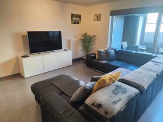 <p><span>Looking for a spacious and comfortable home where you can enjoy peace and privacy while remaining close to the vibrant city centre? This 3-bedroom house, located at Marrainenplein 9 in Leuven, could be your perfect new home!<br /><br /></span></p>
<p><span>Thanks to its convenient location, the property offers easy access by car and public transport, while shops, everyday amenities and Leuven’s lively city centre are all within easy reach.<br /><br /></span></p>
<p><span>On the ground floor, you will find an entrance hall with a guest toilet, leading to a spacious and inviting living area. This connects seamlessly with the kitchen and provides direct access to the terrace and small garden. The perfect place to enjoy sunny days, dine outdoors or simply relax after a busy day. A practical storage room with washing machine connections completes this floor.<br /><br /></span></p>
<p><span>Upstairs, the property features three bedrooms that can be arranged to suit your needs, whether for a family, a home office or a hobby room. The bathroom is equipped with both a bathtub and a shower, as well as an additional toilet, offering extra comfort for everyday living.<br /><br /></span></p>
<p><span>The property also benefits from an </span><strong><span>EPC rating of B</span></strong><span>, an attractive feature in terms of energy performance. In addition, the rental includes two underground parking spaces, an extra storage room and access to an underground bicycle storage area.<br /><br /></span></p>
<p><strong><span>Practical information</span></strong></p>
<ul>
<li>
<p><strong><span>Rent:</span></strong><span> €1,795 per month</span></p>
</li>
<li>
<p><strong><span>Energy performance:</span></strong><span> EPC B</span></p>
</li>
<li>
<p><strong><span>Utilities:</span></strong><span> To be arranged individually</span></p>
</li>
<li>
<p><strong><span>Availability:</span></strong><span> From 1 January 2027</span></p>
</li>
<li>
<p><strong><span>Included:</span></strong><span> Two underground parking spaces, an additional storage room and underground bicycle storage<br /><br /></span></p>
</li>
</ul>
<p><strong><span>Interested?</span></strong><span> Feel free to contact us for more information or to arrange a viewing. Discover the space, comfort and practical advantages this property has to offer!</span></p>