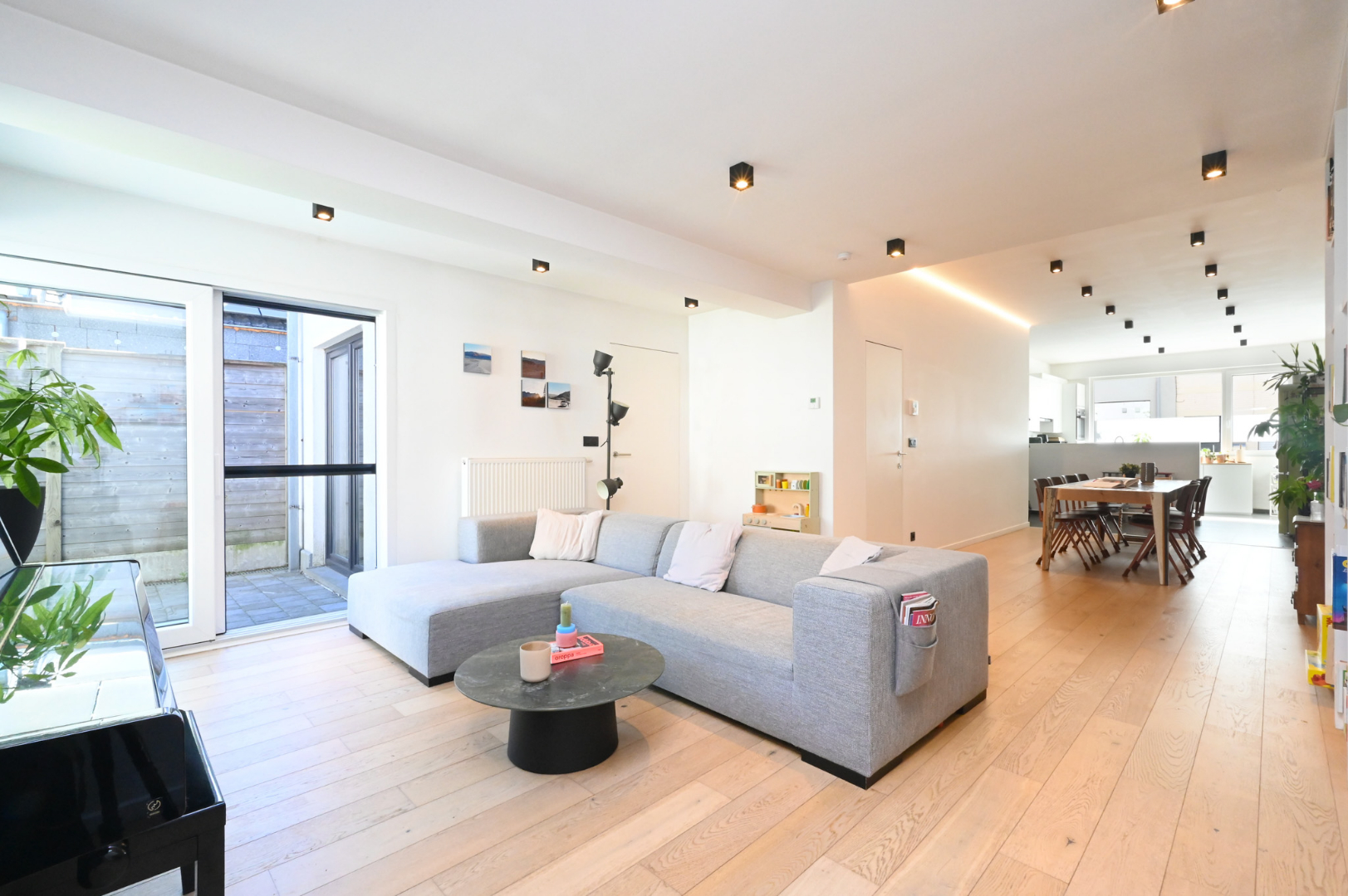 Instapklaar appartement met 3 slaapkamers, tuin en garage - foto 5