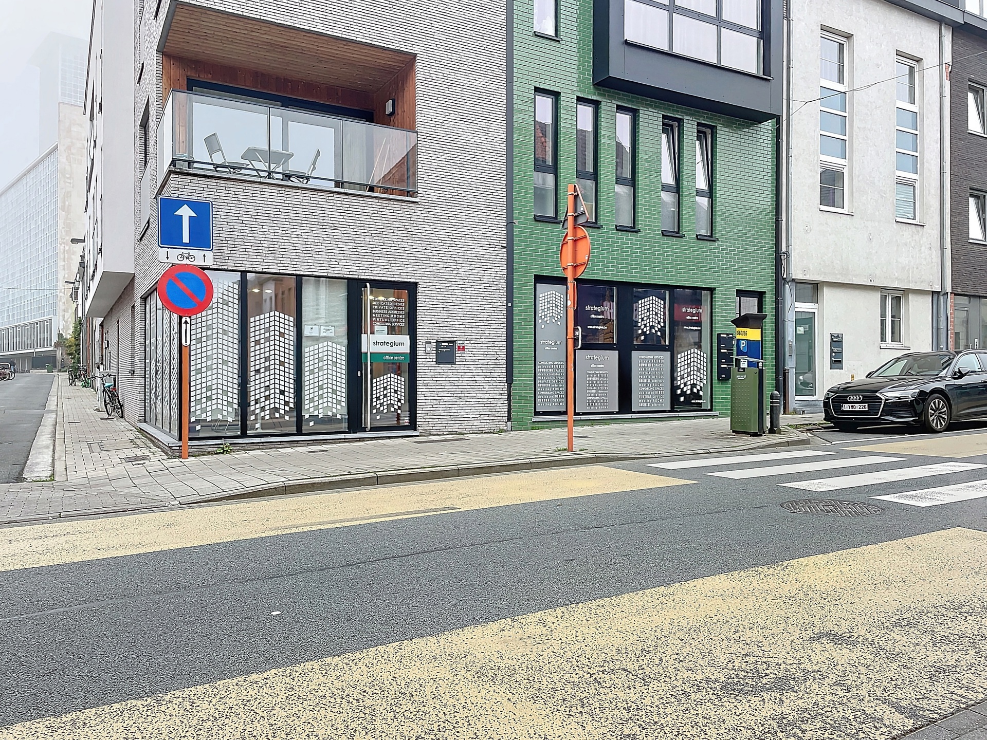 Commercial for rent in Ghent - photo 1