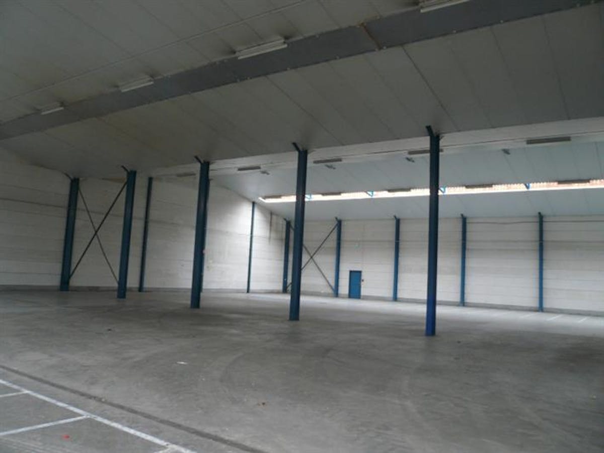2,100m² industrial building in the industrial zone in Meulebeke - photo 5