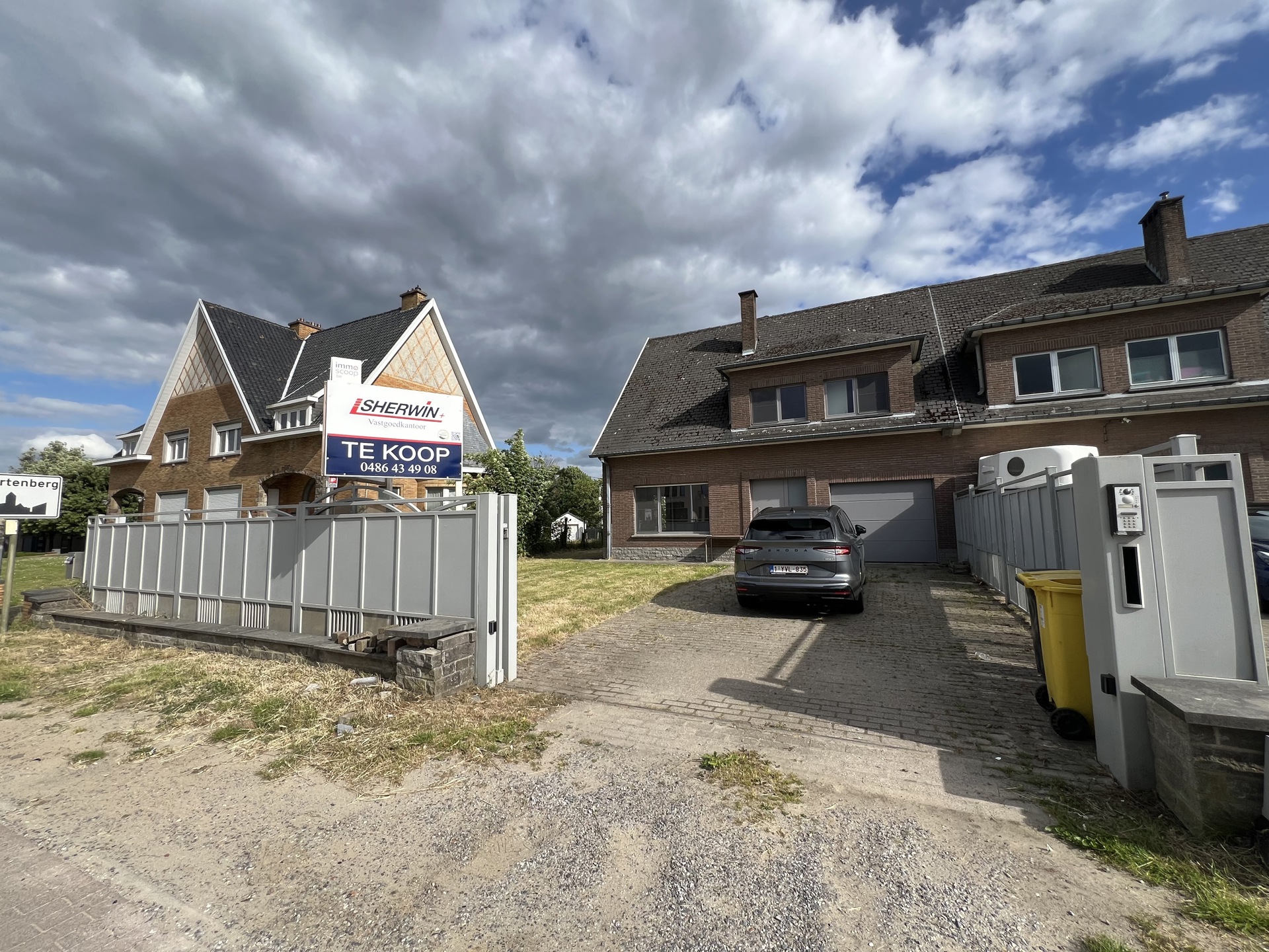 Zeer ruime woning met 4 slaapkamers nabij centrum. - foto 1