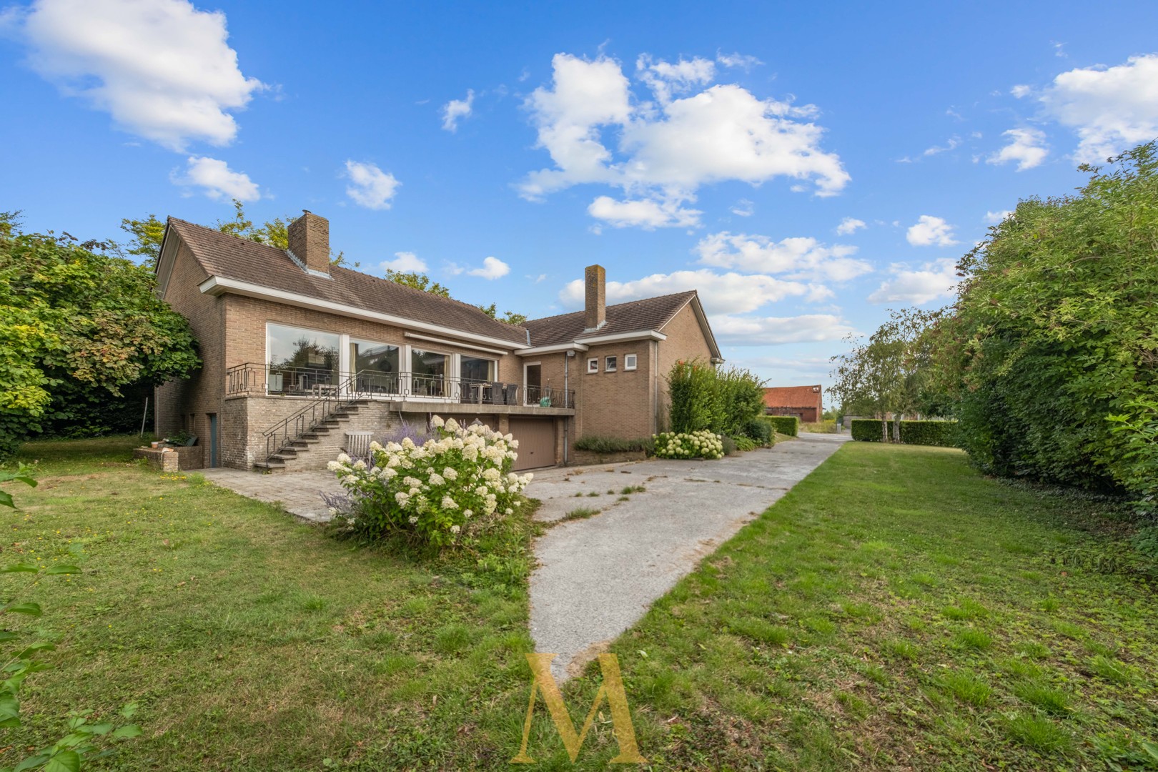 Ruime alleenstaande bungalow met zonnige tuin & volledige kelder op toplocatie in Tielt - foto 5