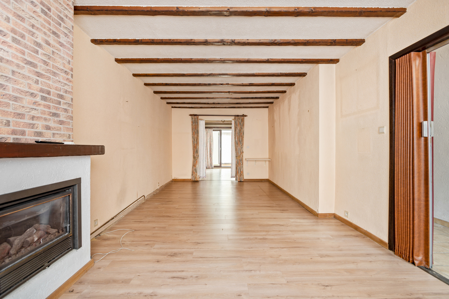 Huis te koop in Merksem met 4 slaapkamers - foto 4