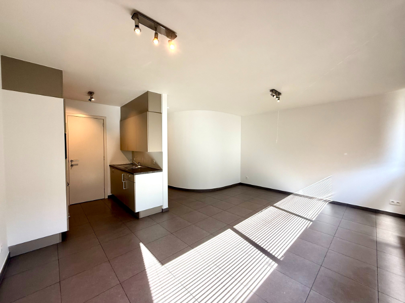 Instapklaar appartement met 1 slaapkamer op de gelijkvloerse verdieping - foto 5