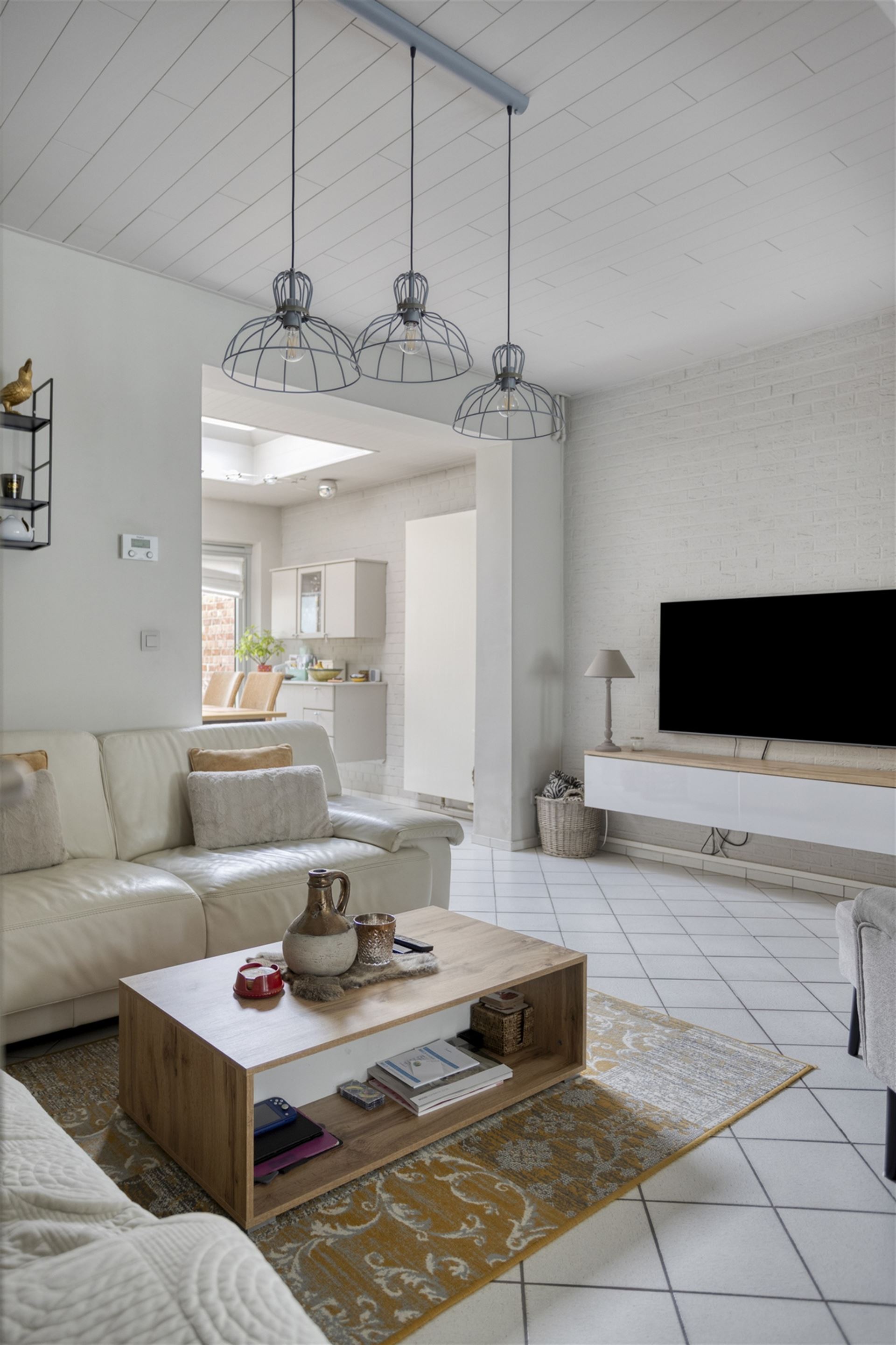 Instapklare woning met 3 slaapkamers, tuin en parkeerplaats - foto 5