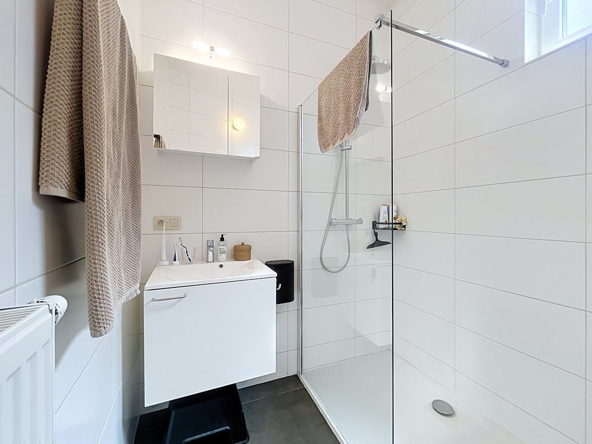 Moderne studio te huur in het hartje van Antwerpen - foto 3