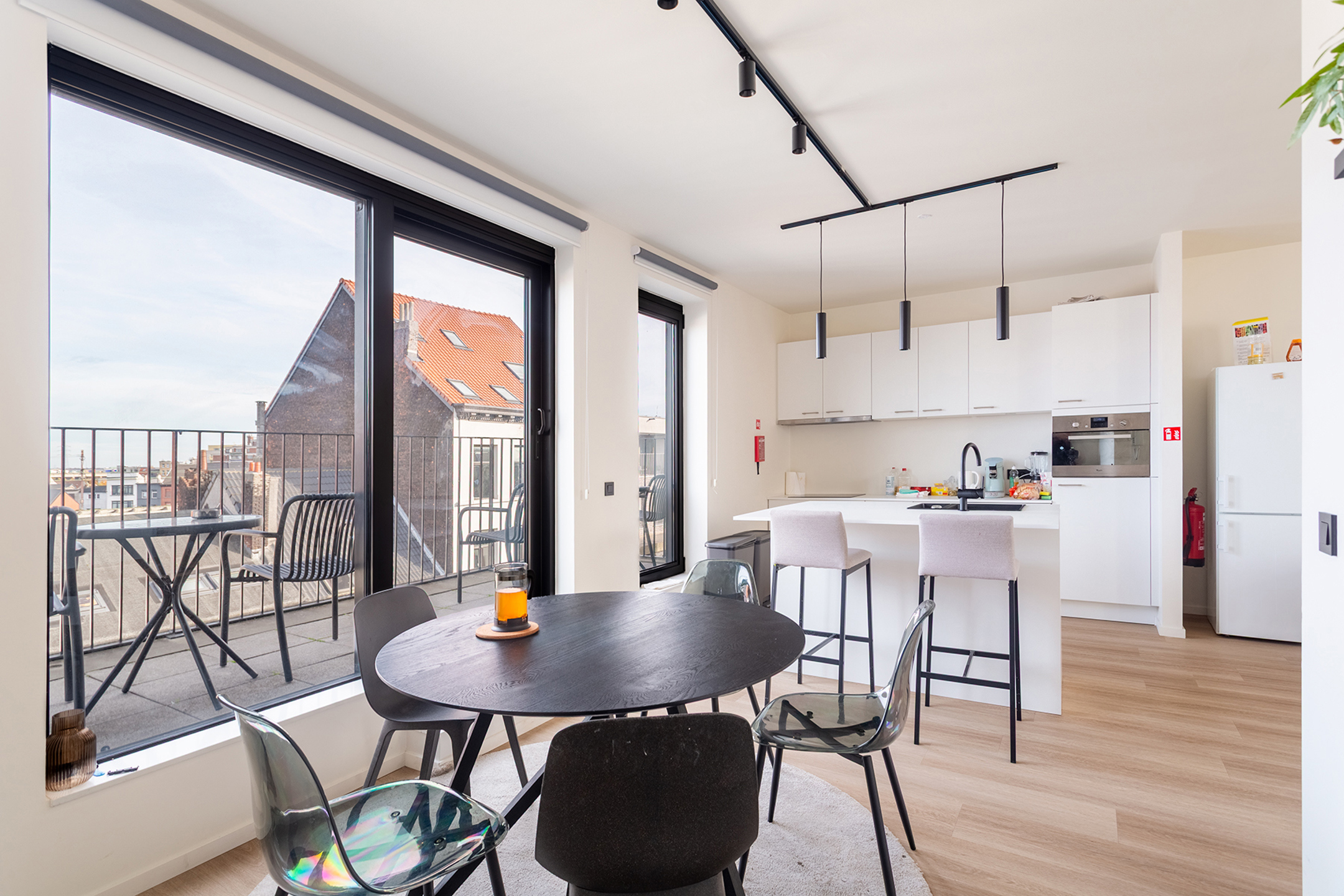 Apartment for sale in Antwerp with 4 bedrooms - photo 4