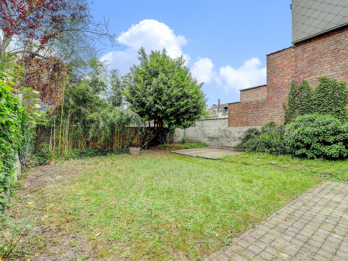 Maison à vendre à Woluwe-Saint-Lambert avec 7 chambres - photo 2