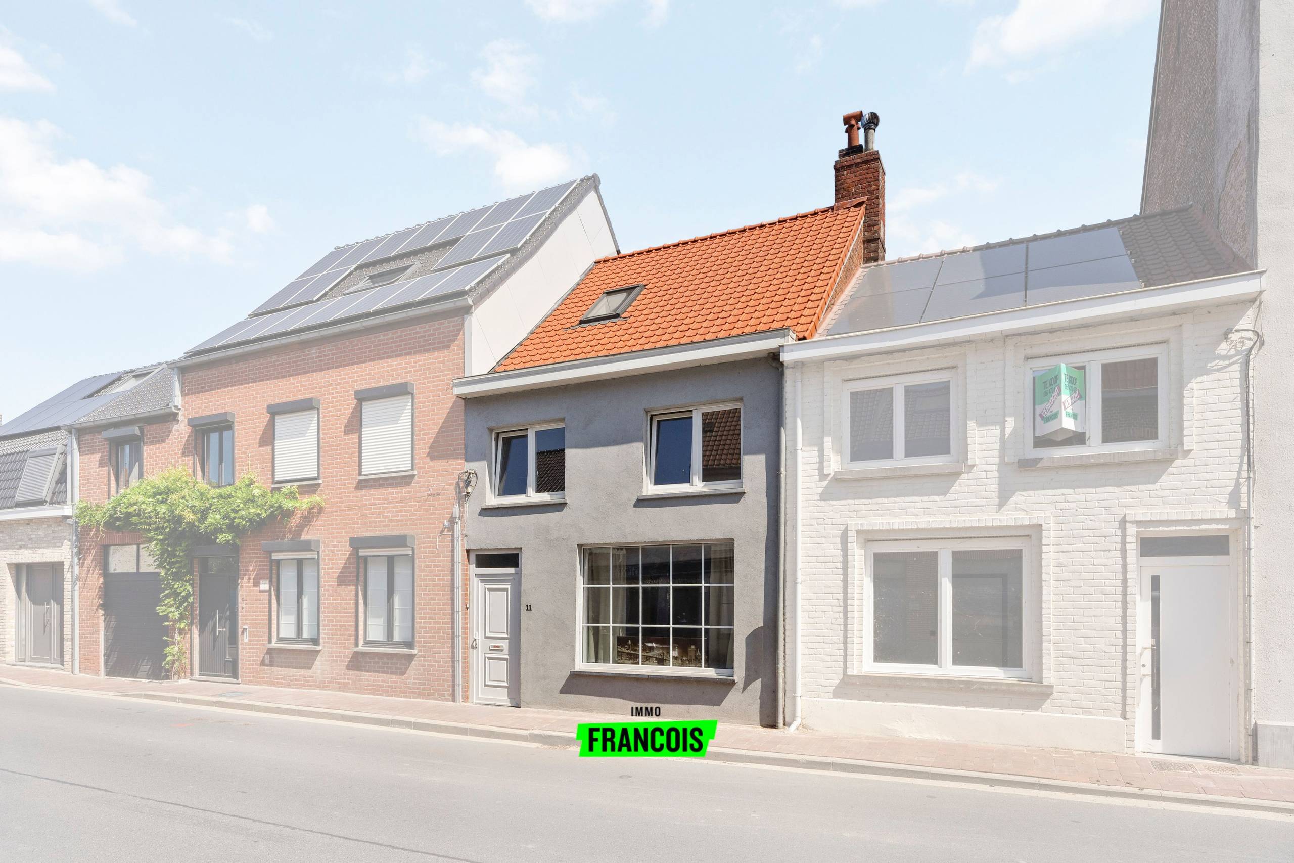 Verhuurde instapklare woning met 4 slaapkamers te koop in Roesbrugge! - foto 2