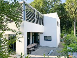 In one of the most sought-after residential areas of Lanaken, you will find this exclusive property where space, tranquility, and refinement are central. With an impressive living experience of 488 m² (source EPC), this house was designed according to a thoughtful total concept in which light, comfort, and sustainability come together harmoniously.<br /><br />The timeless architecture and high-quality finish create a stylish living experience with spacious living areas, large windows, and a strong connection to the beautifully landscaped garden of approximately 1,281 m². Every detail exudes quality and elegance.<br /><br />The property also has a full-fledged basement that offers numerous possibilities, ranging from relaxation space, fitness or hobby room, to additional living or guest accommodation. Thanks to the high-quality finish, this level also forms an integral part of the overall living experience.<br /><br />Furthermore, the house is extremely energy-efficient and fully tailored to contemporary living comfort.<br /><br />An absolute added value is the integrated office with separate access - ideal for liberal professions, home work, or receiving clients in complete discretion.<br /><br />Outside, you can enjoy a mature, low-maintenance garden with various terraces and a stylish pool that guarantees complete privacy. An oasis of tranquility in a green and residential environment.<br /><br />The location is exceptional: quiet and residential, near the Hoge Kempen National Park, Maastricht, and near La Butte aux Bois. An environment where nature, gastronomy, relaxation, and international allure complement each other perfectly.<br /><br />A unique property for those looking for an exclusive living experience in an absolute prime location.<br /><br />Key assets<br />Exceptional residential prime location near La Butte aux Bois<br />488 m² high-quality living experience<br />Plot of 1,281 m²<br />Timeless architecture with thoughtful total concept<br />4 to 5 full-fledged bedrooms<br />Spacious and light-filled living areas<br />Fully finished basement with multifunctional possibilities<br />Office/ practice space with separate access<br />Very energy-efficient house<br />High-quality materials and finishes<br />Large windows and optimal connection to the outside<br />Heated pool with complete privacy<br />Mature landscaped and low-maintenance garden<br />Various sun terraces<br />Quiet, green, and residential environment<br />Near Hoge Kempen National Park and Maastricht<br />Ideal for living, working, and relaxing at the highest level