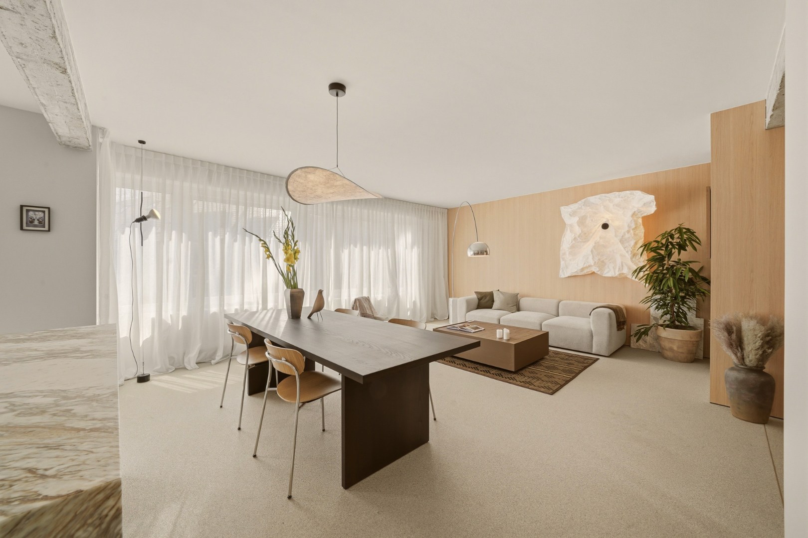 Stijlvol gerenoveerd stadsappartement met maatwerk, 2 slaapkamers en veel bergruimte - foto 5