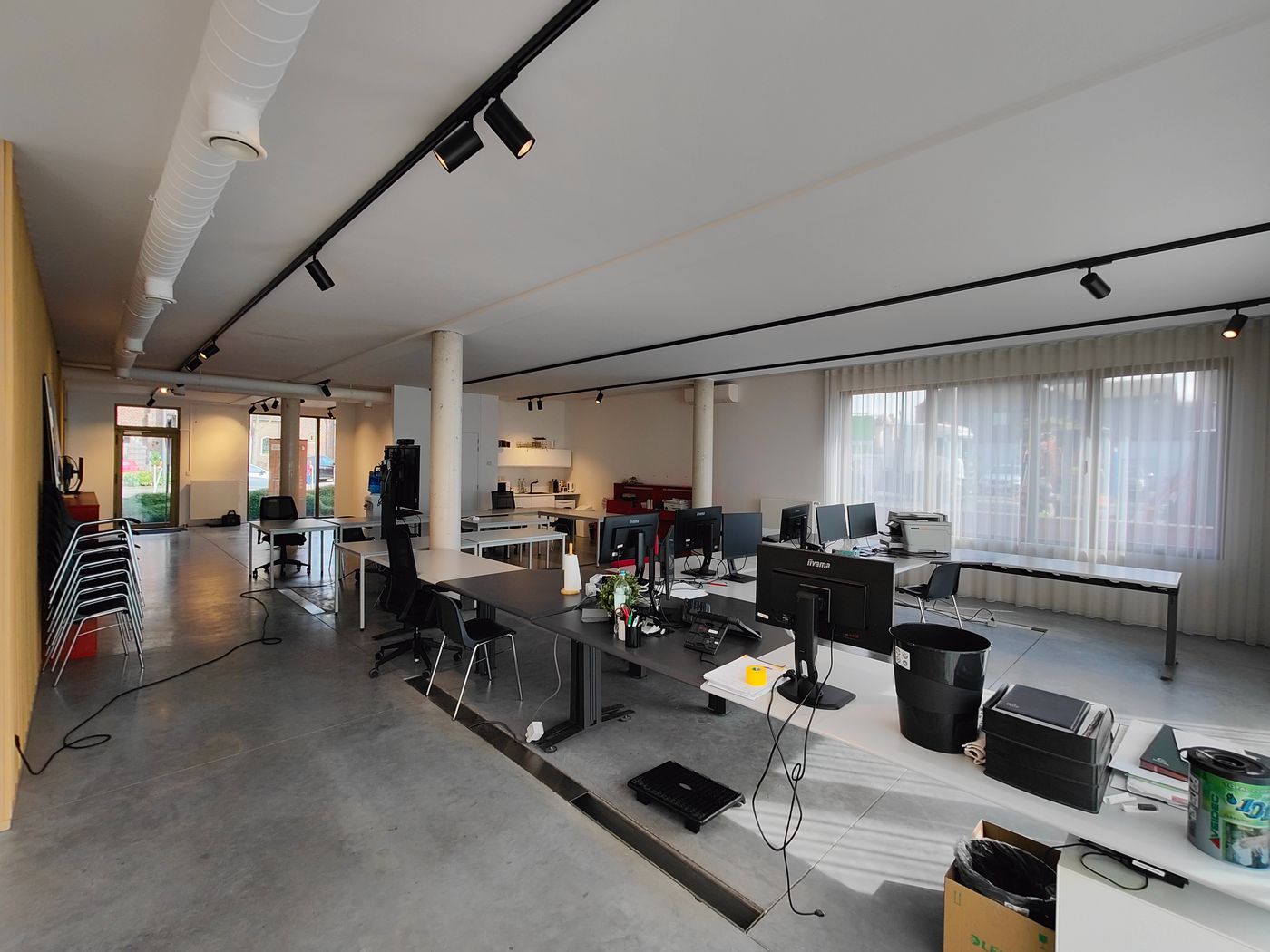 Instapklare handelsruimte van +/- 223 m² op toplocatie - foto 5