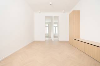 SAINT-GILLES – Unieke kans! Ontdek dit prachtige appartement met 2 slaapkamers van ± 64 m², gelegen in de buurt van de Hallepoort, in een...