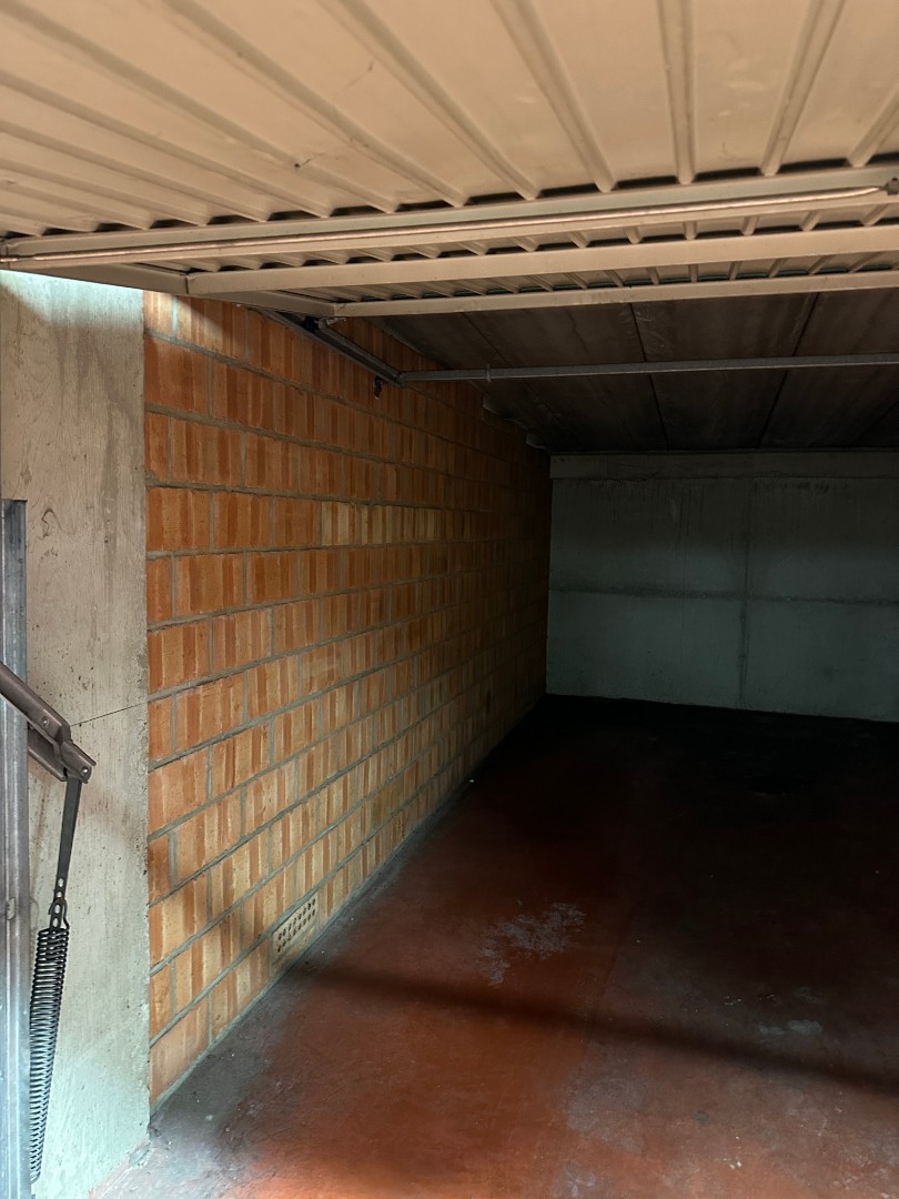 Gesloten garagebox in de kustlaan nabij Albertplein te huur - foto 5
