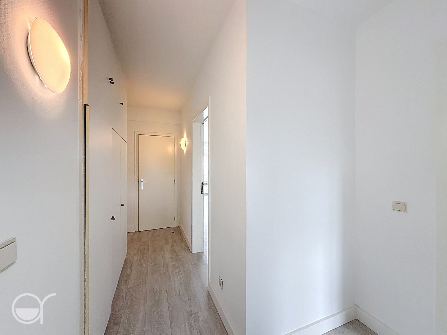 2-slaapkamer appartement te huur vlakbij Station Gent-Sint-Pieters - foto 5