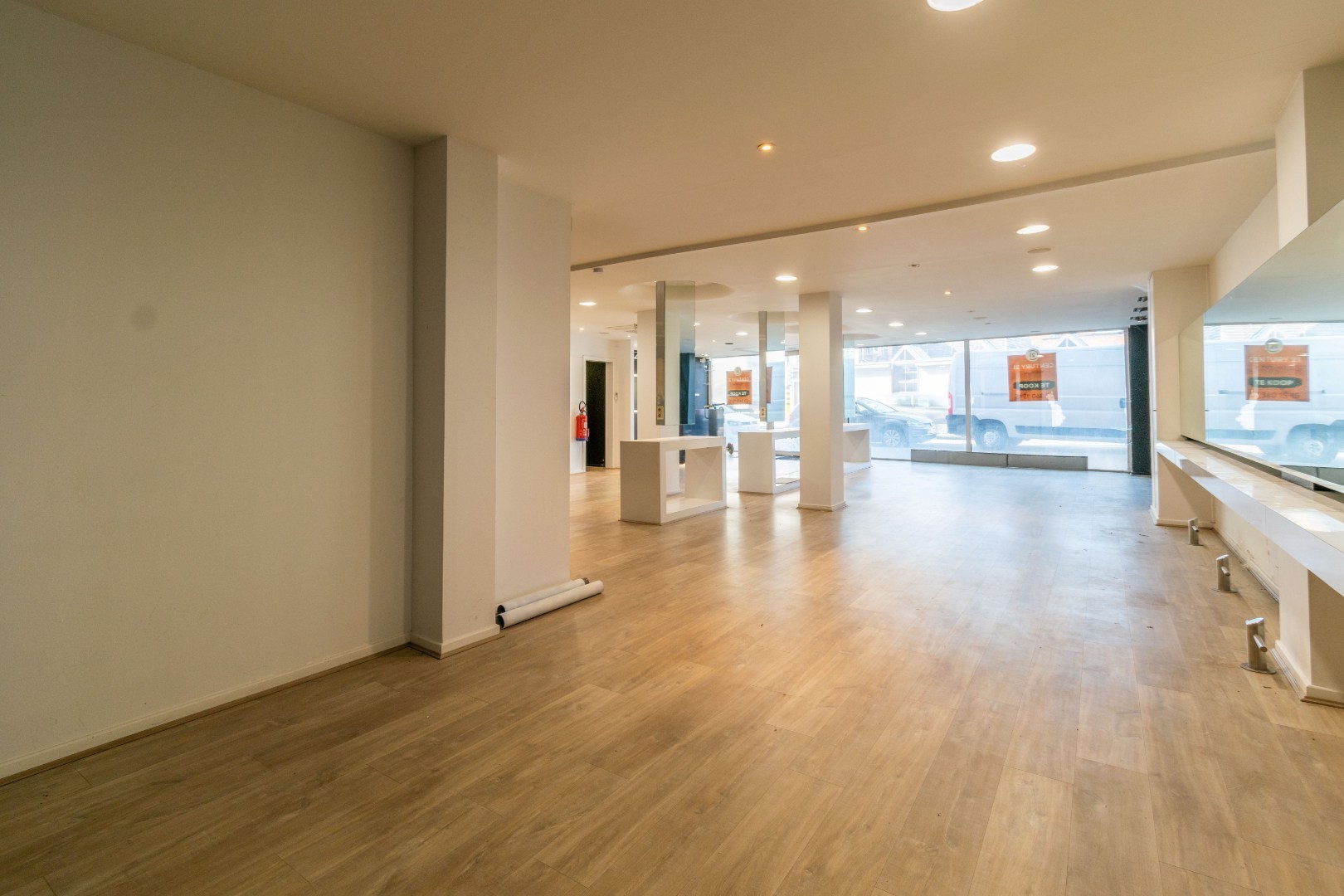 ZEER RUIM DUPLEX KANTOOR-EN/OF COMM. RUIMTE (261m²) ! - foto 5
