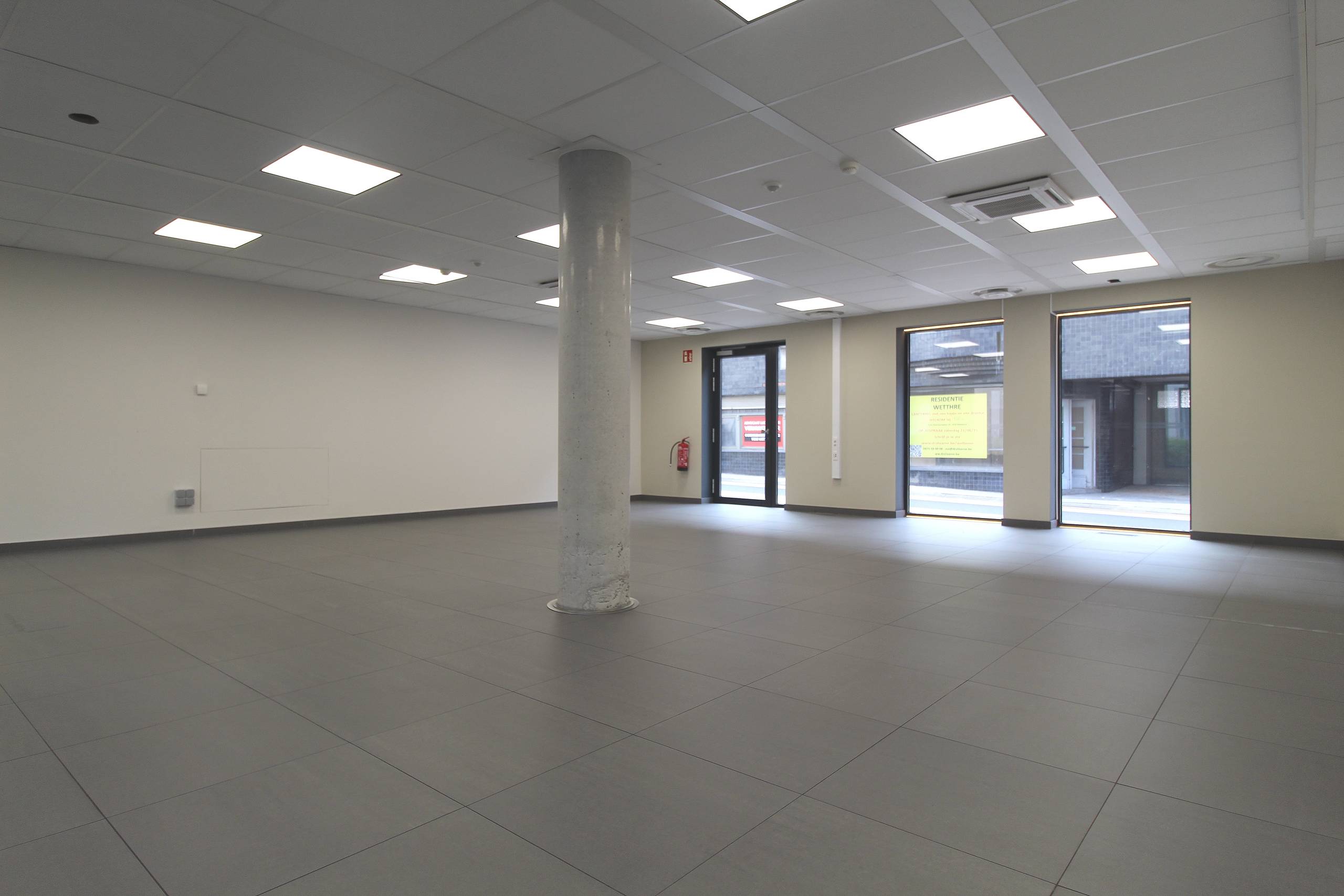 Commercial for rent in Wetteren - photo 5