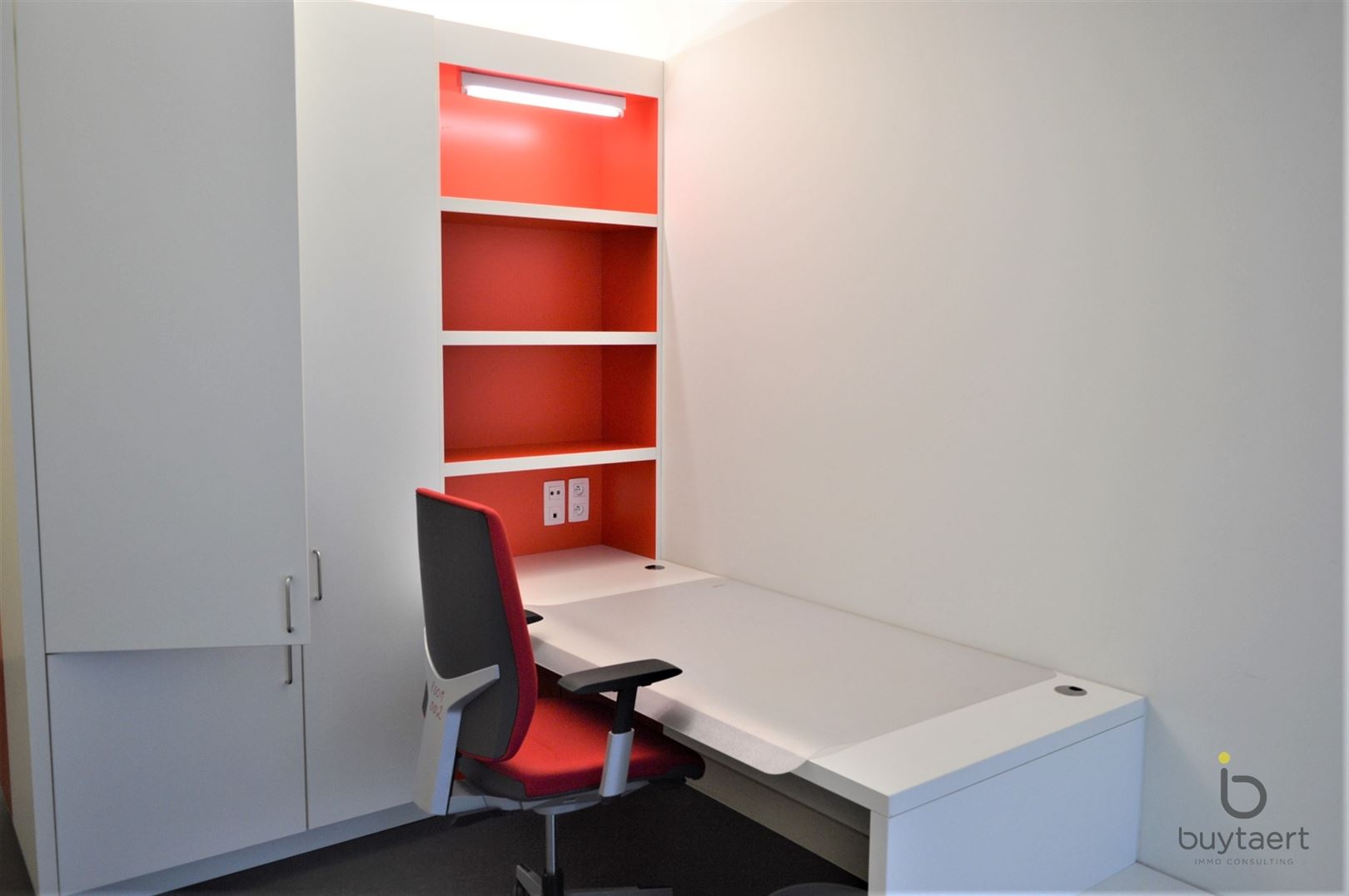 Gelijkvloers gemeubeld KOT te koop nabij de Universiteiten te Antwerpen! - foto 2