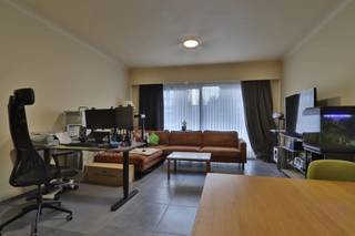 Dit appartement bevindt zich op de eerste verdieping van een gebouw gelegen in het centrum van Beveren nabij park Cortewalle.Het appartement is als...