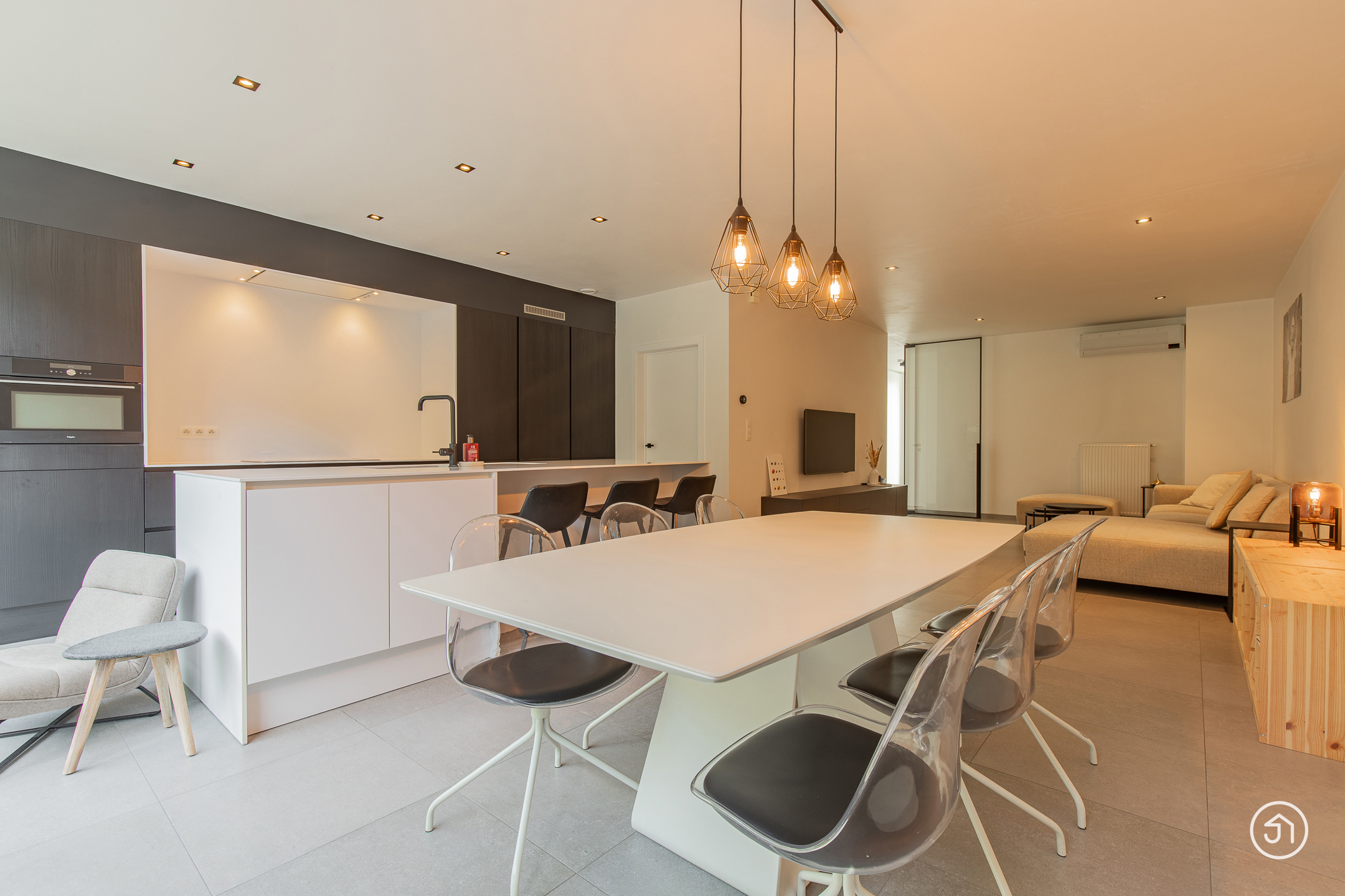 Recente woning in een doodlopende straat met bos - foto 5