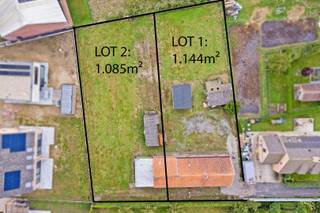 Ontdek dit prachtig en rustig gelegen perceel bouwgrond op een steenworp van het centrum van Roeselare-Beveren.Met een totale oppervlakte van 1.085m²...