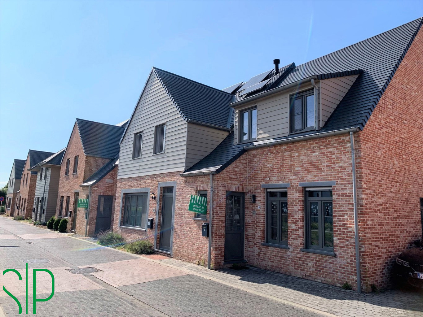 Lichtrijke woning met 3 slaapkamers en tuin gelegen te Zoerle-Parwijs. - foto 2