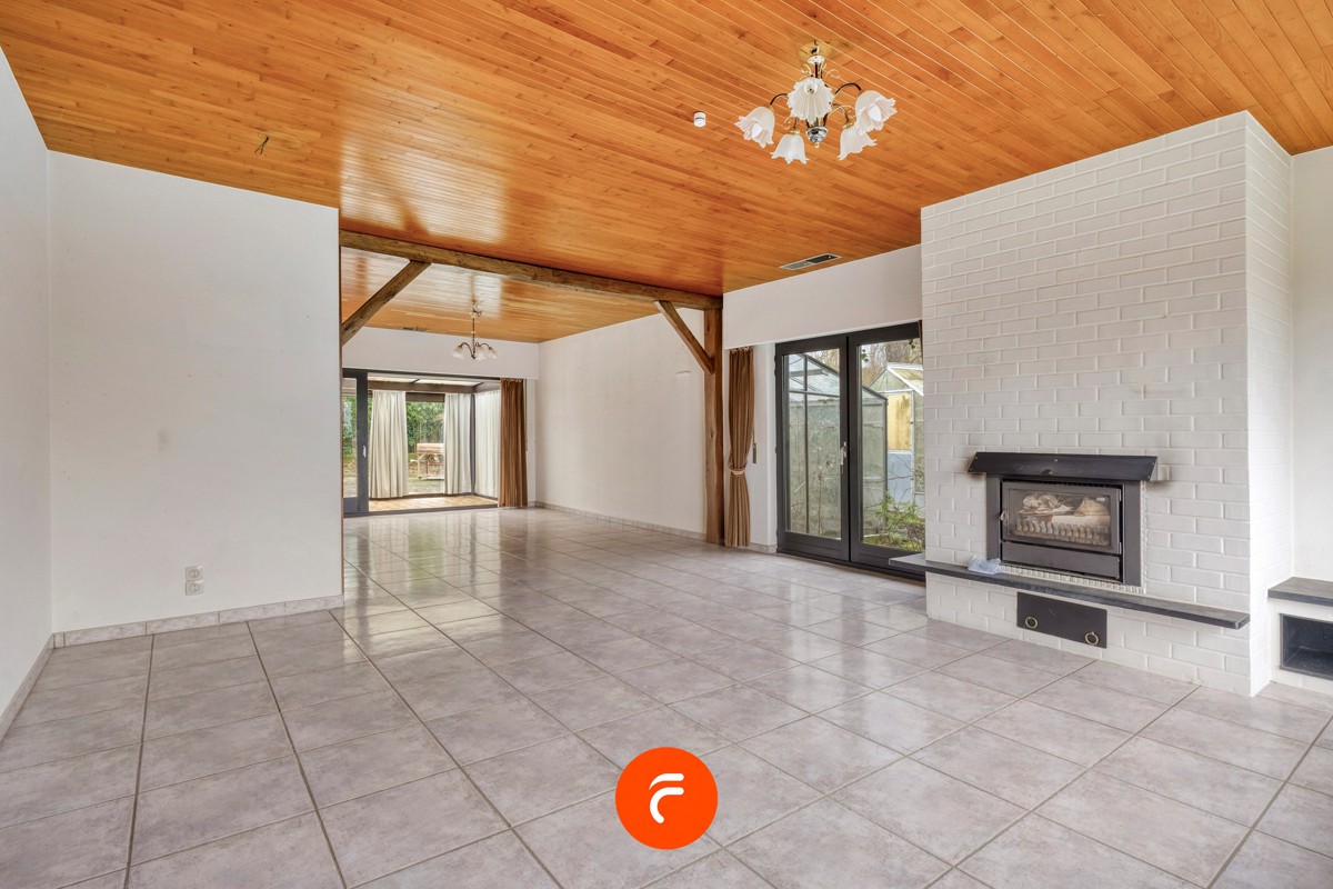 Vrijstaande - te renoveren - woning op goed georiënteerd grondstuk van 1199 m2 - foto 5